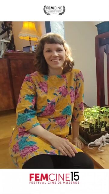 🏆 Anu-Laura Tuttelberg recibe el premio a Mejor Cortometraje Internacional en FEMCINE15 por su obra Linnud Läinud. 
📽 Desde Estonia, la directora comparte su emoción y gratitud por este reconocimiento a su poética animación, que nos sumerge en un universo visual sobre la fragilidad del cuerpo y la naturaleza.
🌿 Un corto que habla con imágenes, y que ahora vuela un poco más lejos gracias a FEMCINE.
🔺🔻🔺🔻🔺🔻
#FEMCINE15 #AnuLauraTuttelberg #LinnudLäinud #AnimaciónEstonia #CortometrajeInternacional #FestivalDeCine #CineDeMujeres #FEMCINE