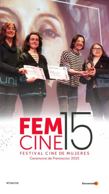 🎬 Aquí les dejamos un pequeño resumen de lo que fue la clausura de FEMCINE15: emoción, encuentros, palabras necesarias y por supuesto,  cine hecho por mujeres.
Gracias por acompañarnos en esta edición.
 ¡Nos vemos en FEMCINE 2026! 💜
🔺🔻🔺🔻🔺🔻
#FEMCINE15 #ClausuraFEMCINE #CineDeMujeres #FestivalDeCine
